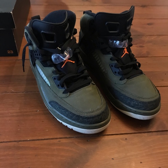 Jordan Spizike Olive Green - Picture 2 of 9